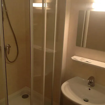 Szálloda Le Beau Site Auvergne 2*